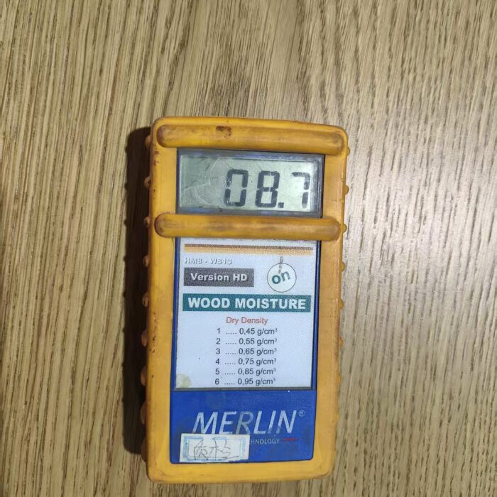 Oak wood flooring moisture content test before installation