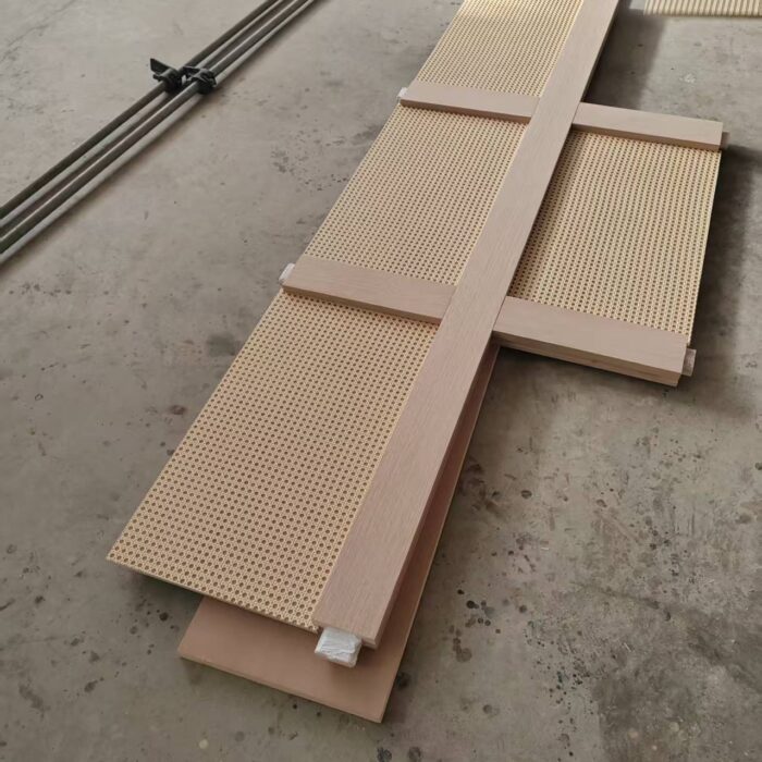 wood door components alignment inspection during composing process factory