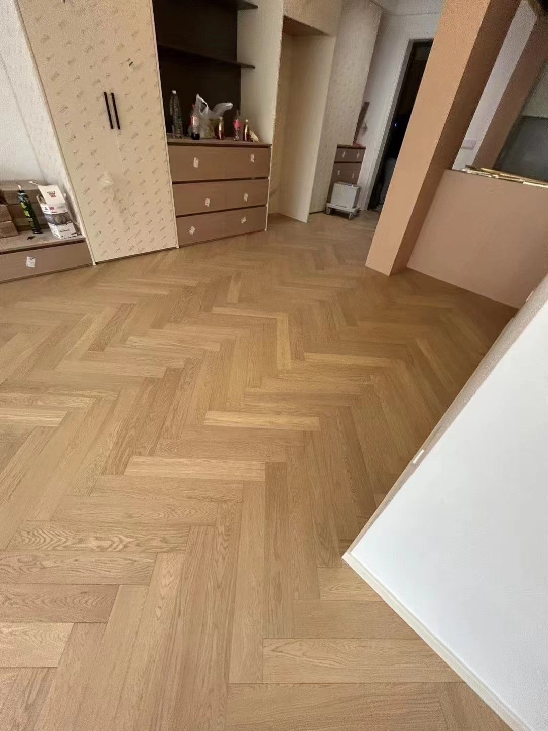 engineered herringbone flooring for project application
