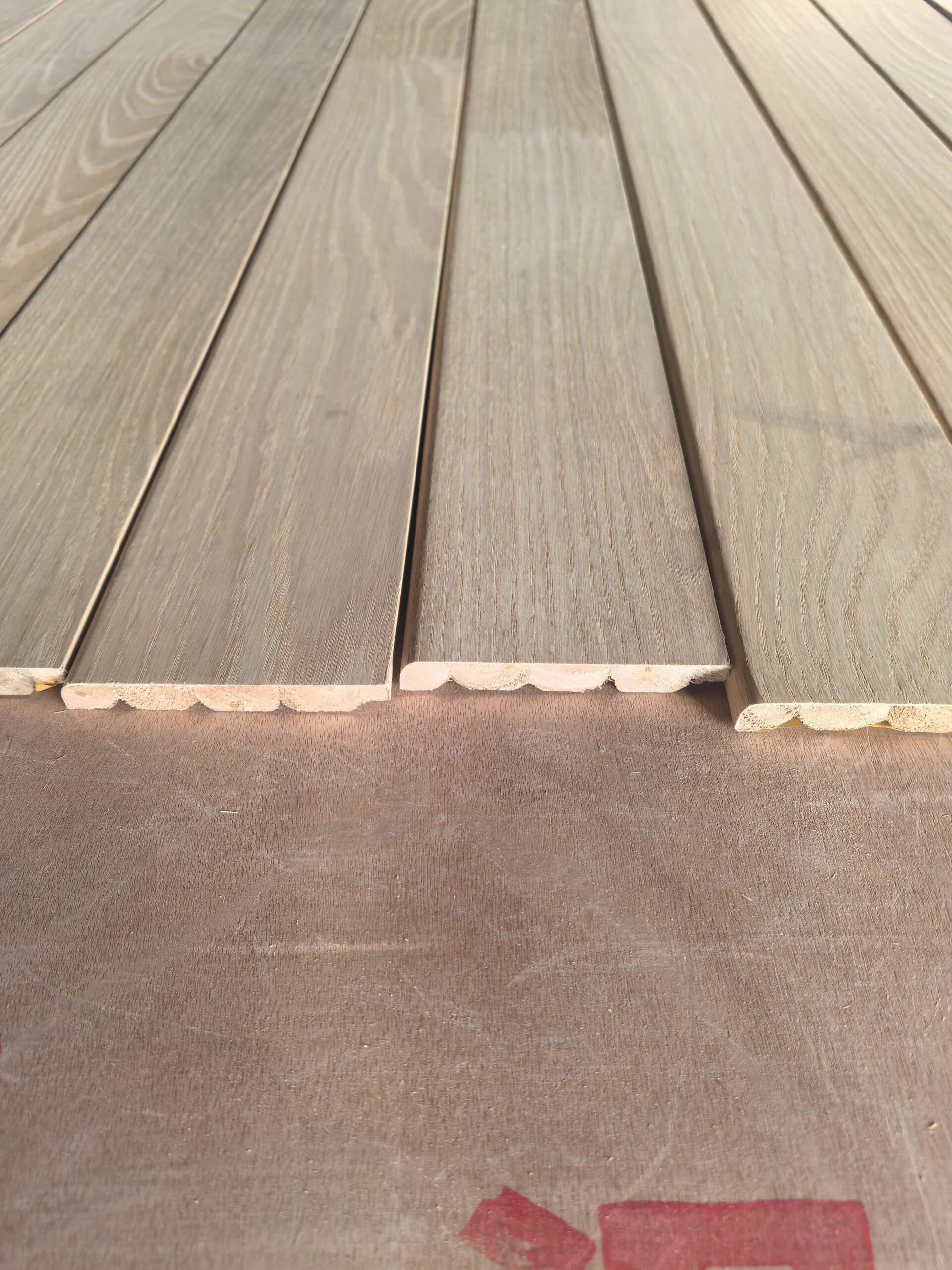 wooden baseboard edge detail wall floor connection