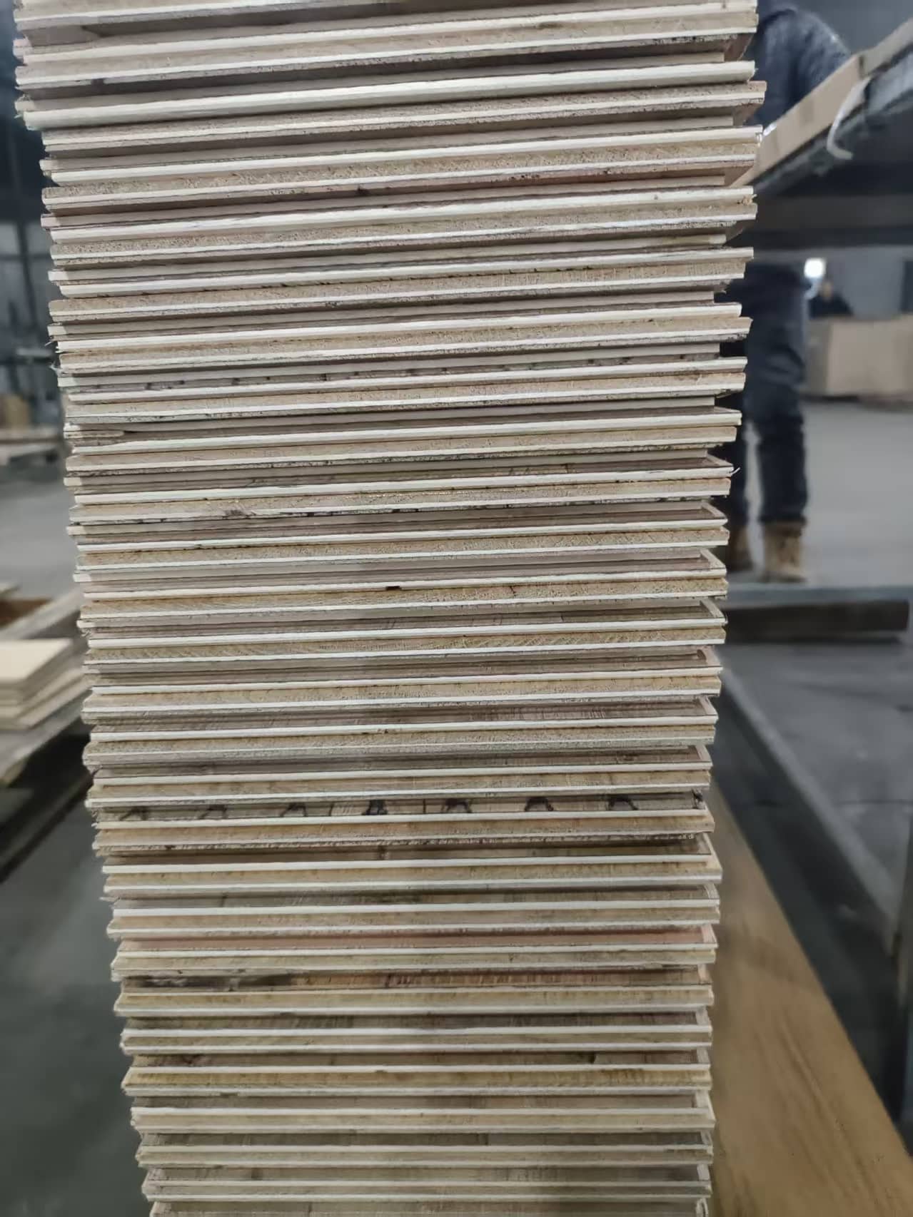 durable engineered plank flooring UV lacquer scratch resistant wood floor