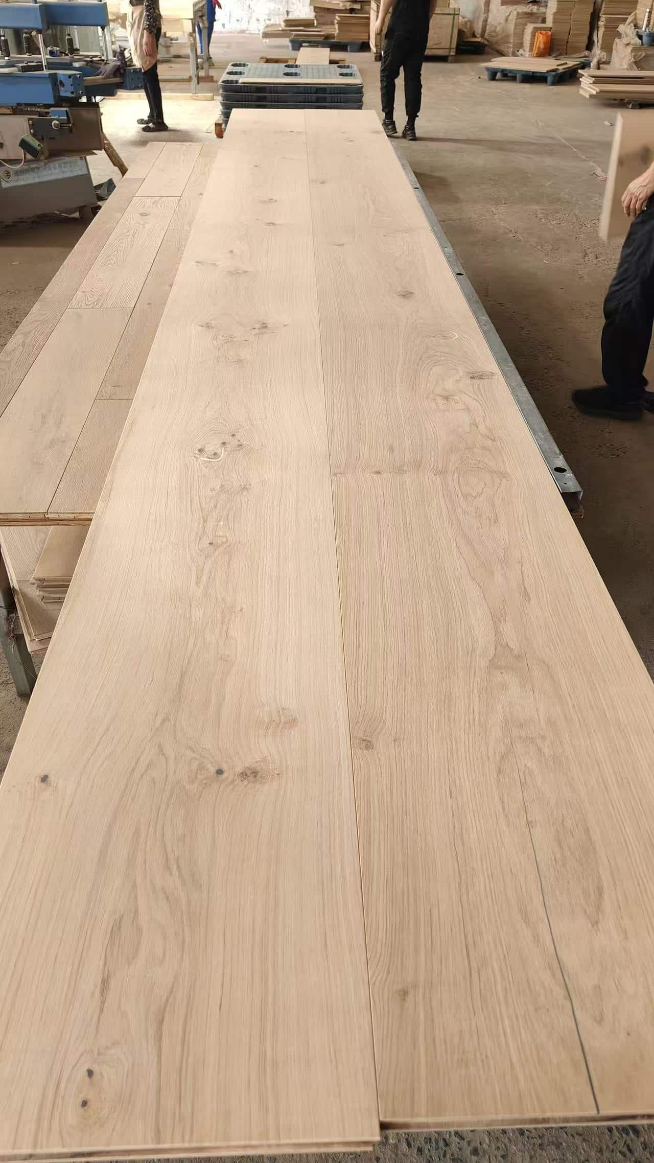 engineered plank flooring features 5m long wide plank 400mm multilayer construction UV lacquer finish