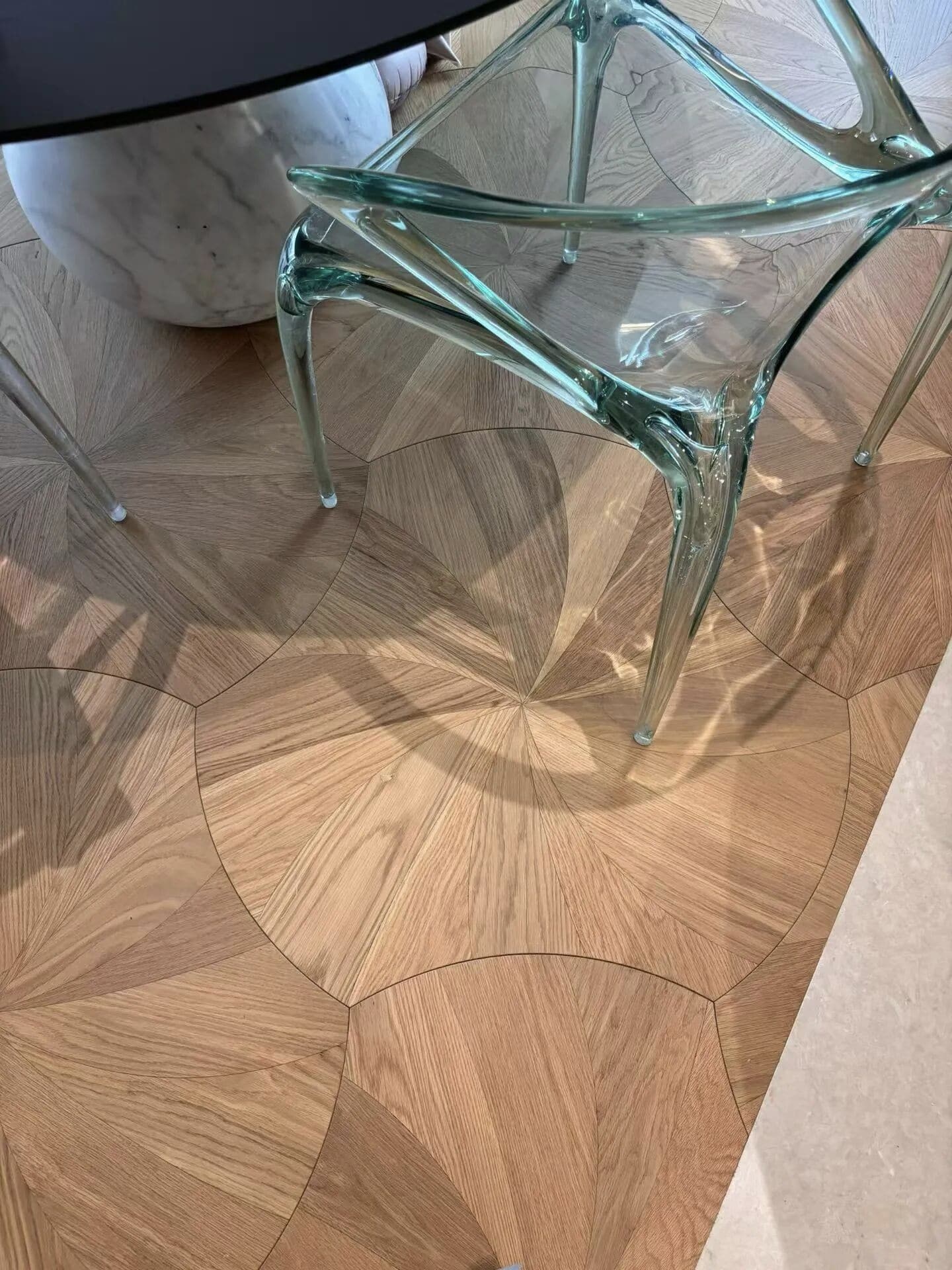 custom artistic parquet flooring with leaf inspired wood pattern