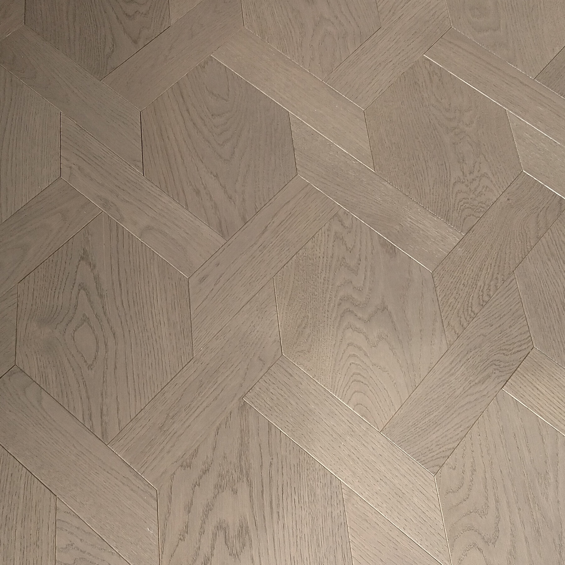 mansion wave designed engineered floor in black walnut and oak