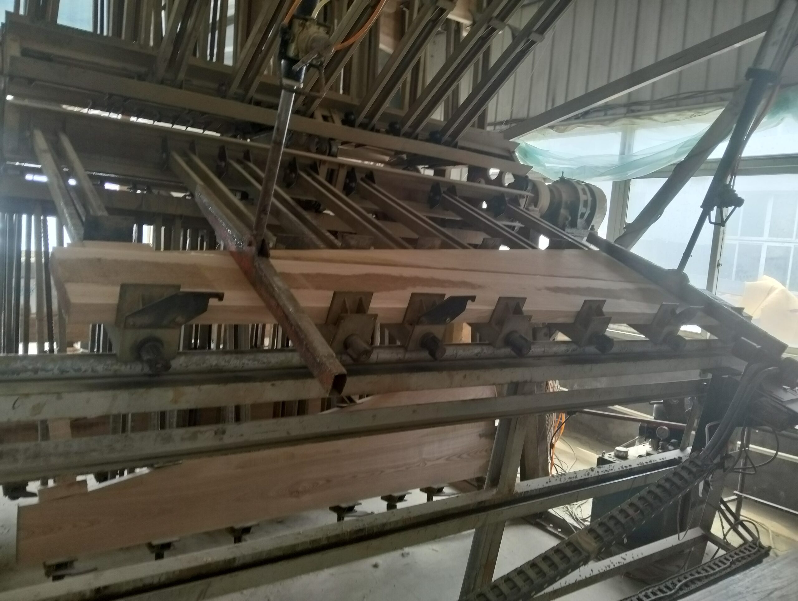 solid oak stair tread gluing and pressing process