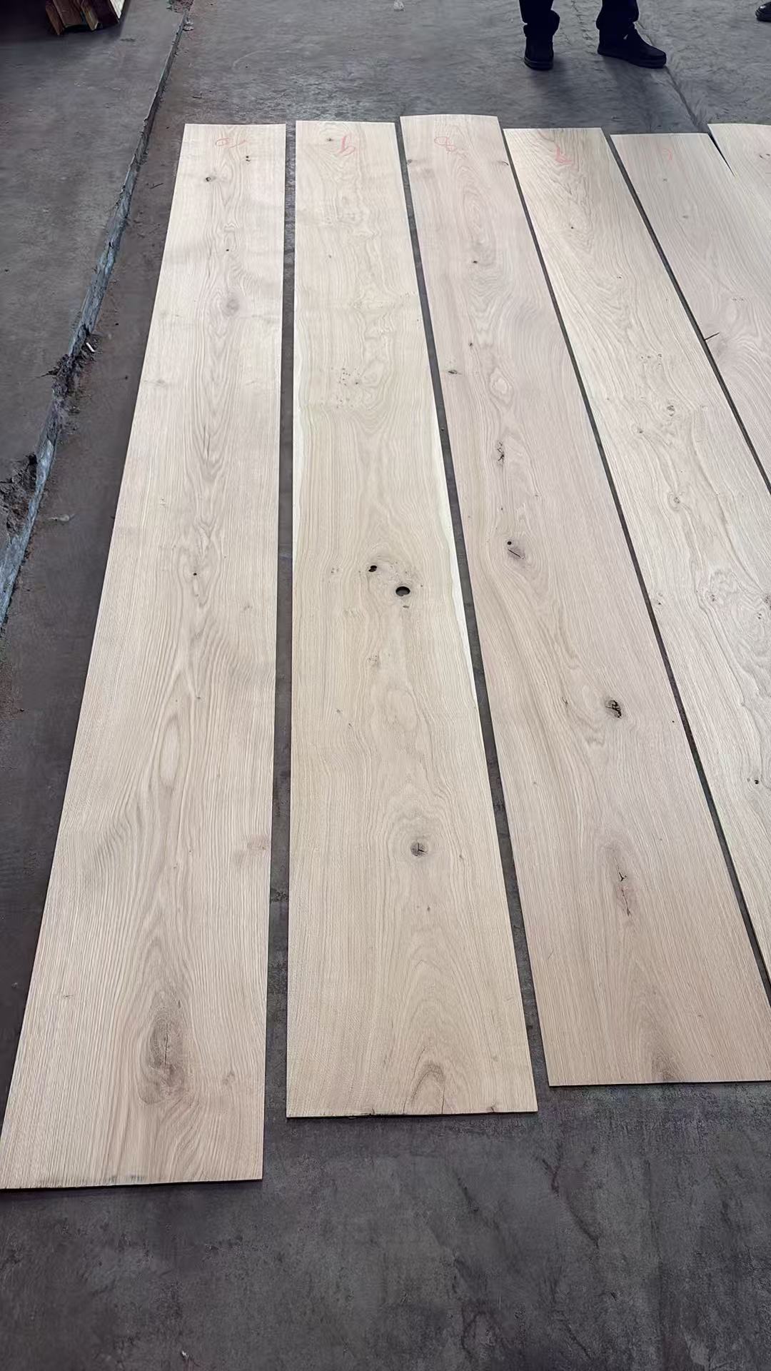 Affordable European Oak Wide Plank Flooring 280x3000mm