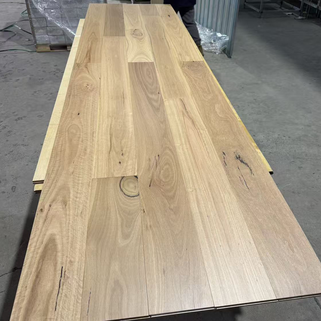Black Butt Plank Flooring Smooth Face