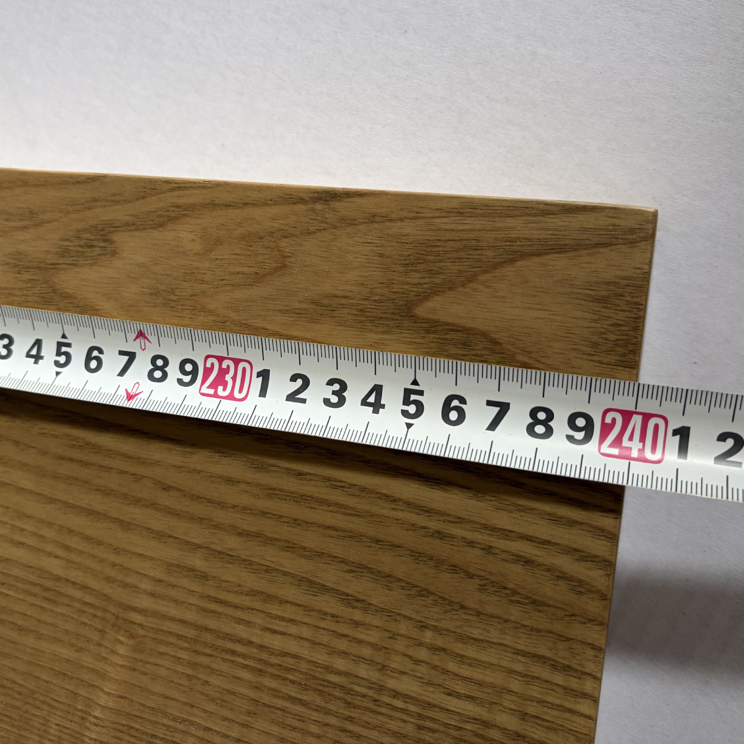 continuous natural oak grain one piece stair treads