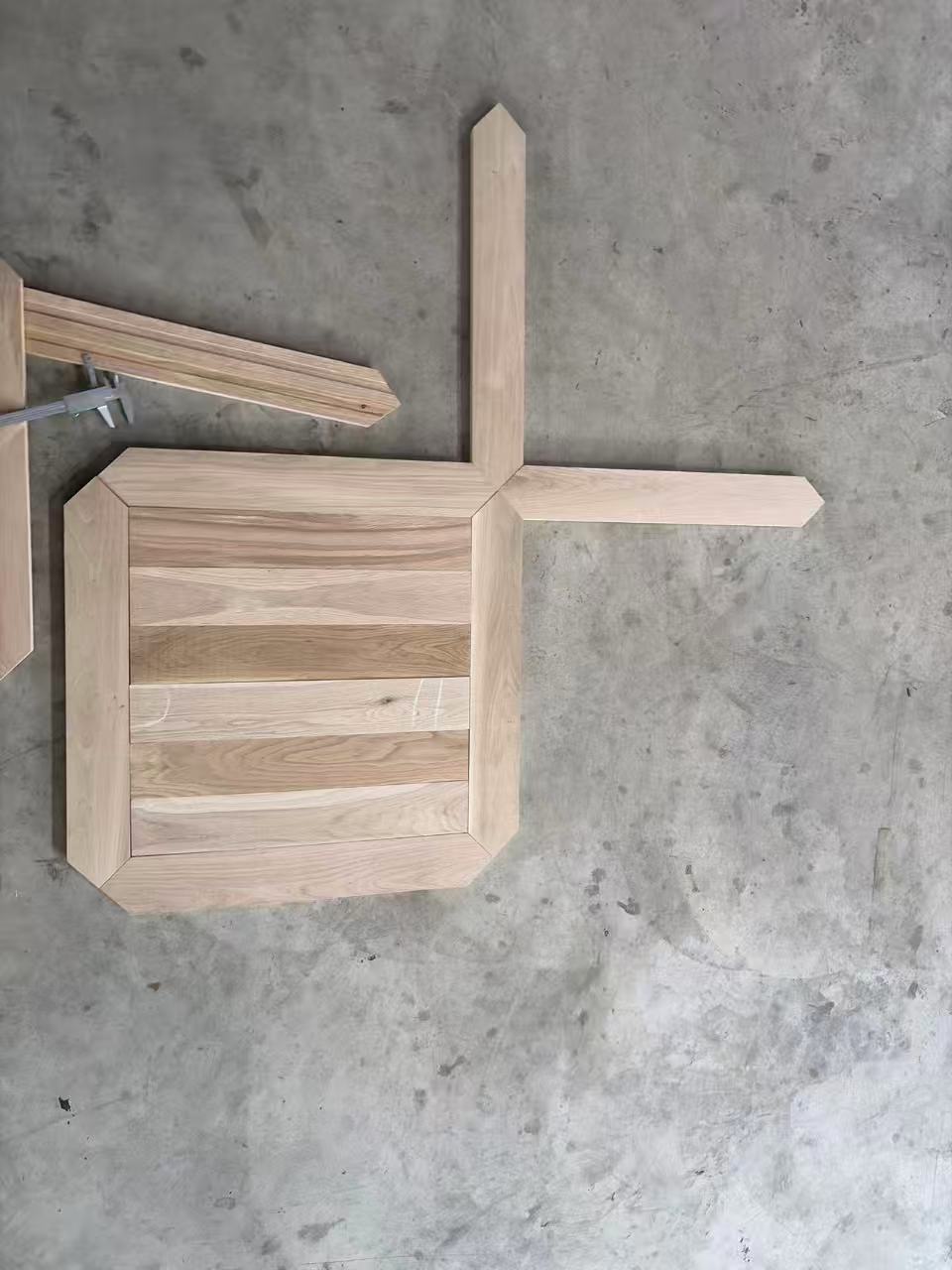 Solid Pattern Frame Flooring Interlocked Installation Example