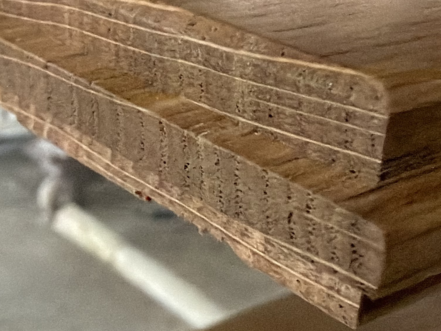 Large size solid oak flooring slabs in production workshop