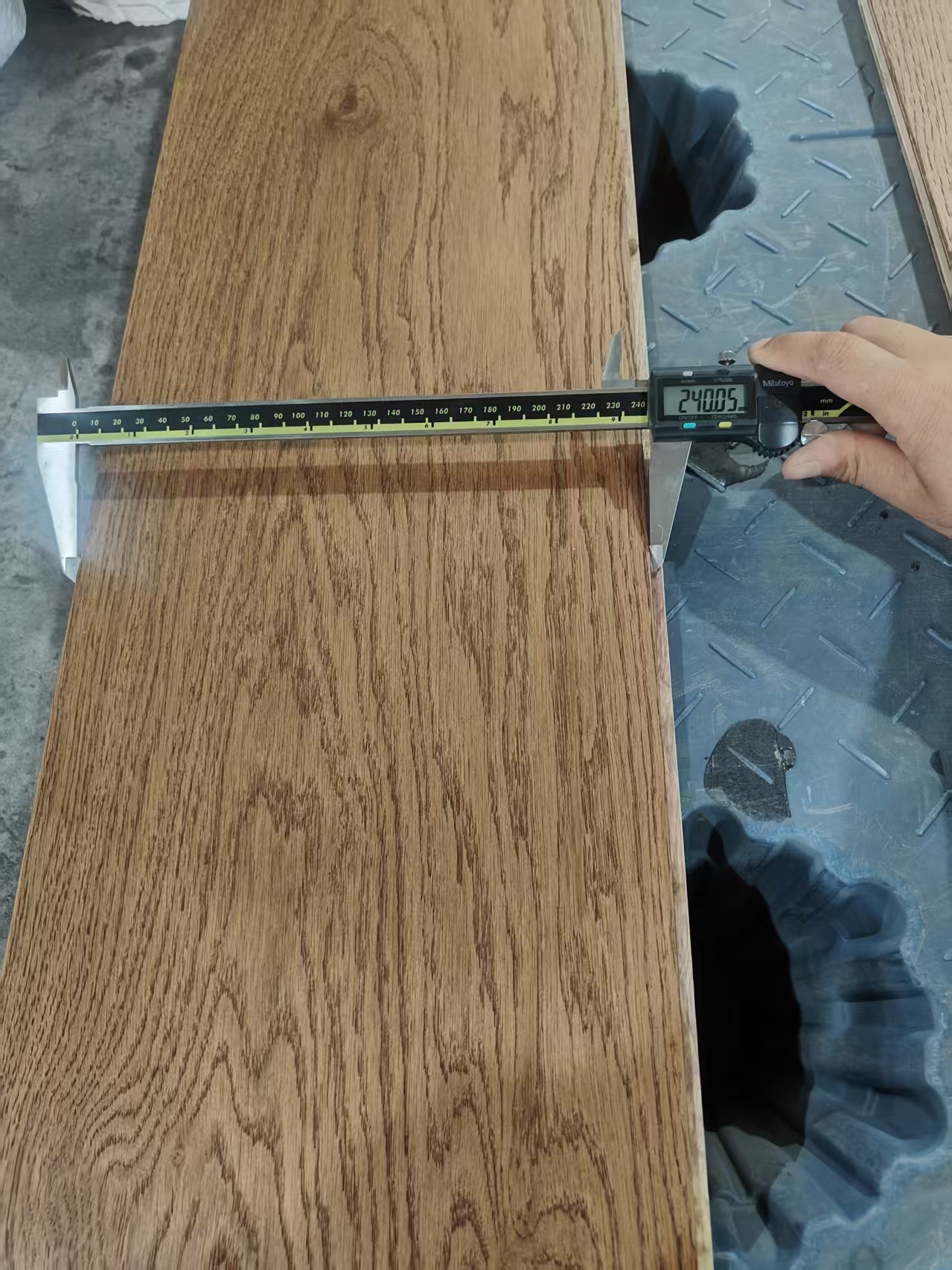 240mm wide engineered oak flooring width measurement